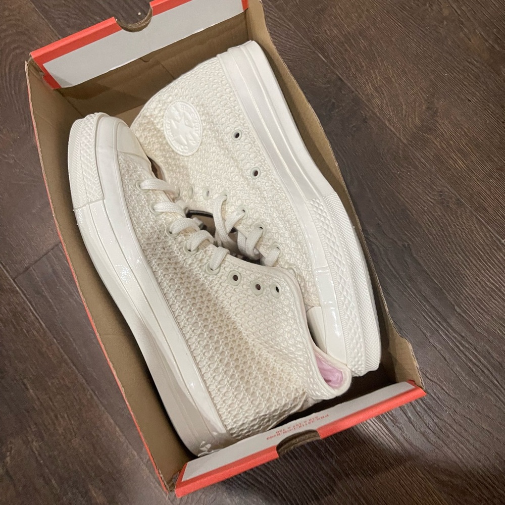 Converse Classic Cream High-Tops